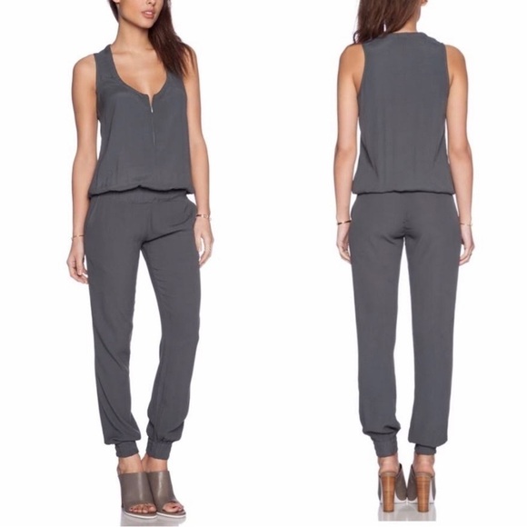 𝅺MONROW Crepe Zip Up Sleeveless Jumpsuit Gray - Picture 1 of 3
